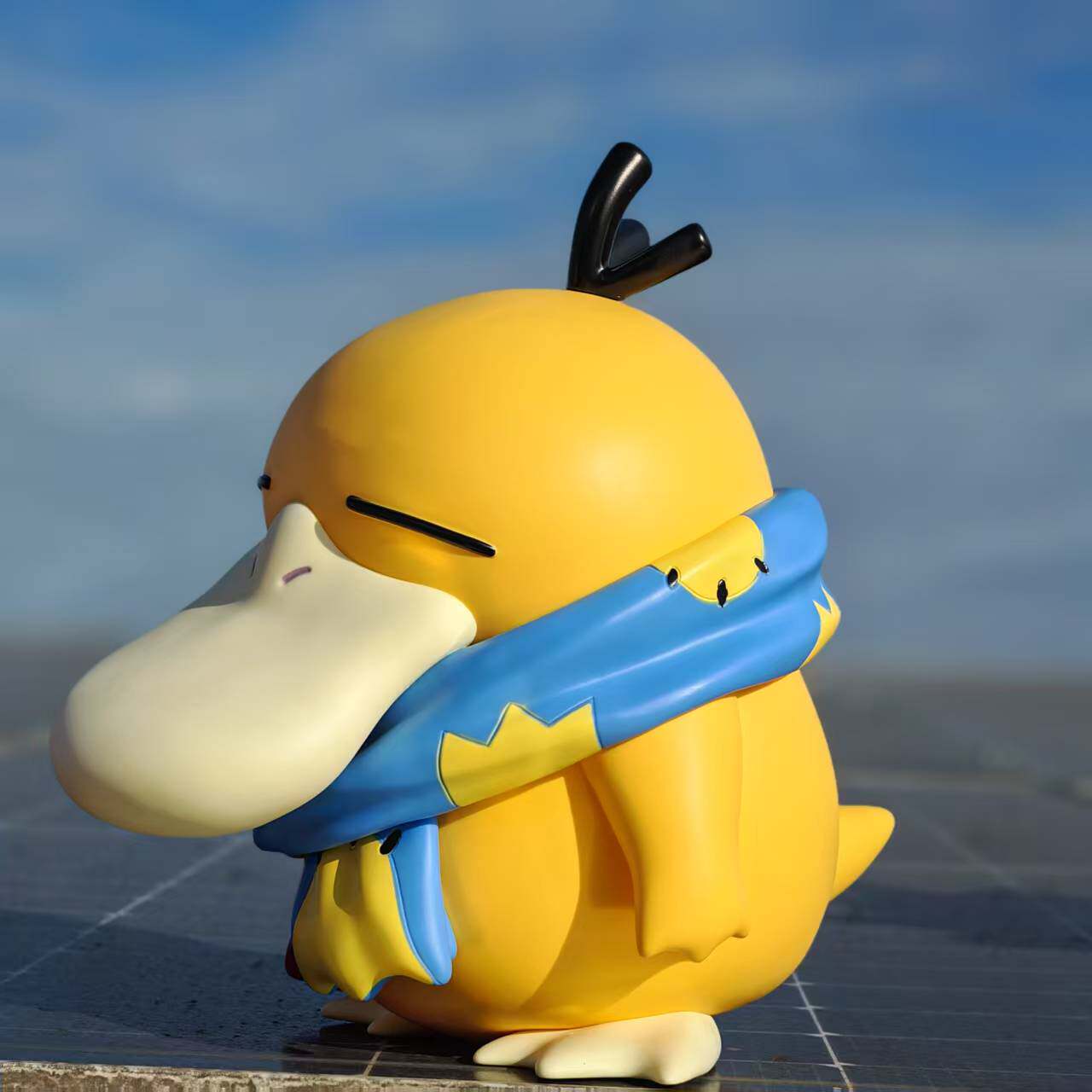 Psyduck Pokémon PVC Figurine 37cm – Scarf & Telephone Anime Collectible | HOMEINA