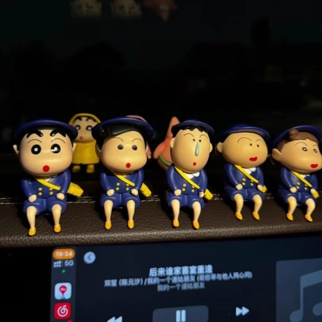 Crayon Shin-chan Police Uniform PVC Figurine Set – 5pcs Anime Collectible | HOMEINA