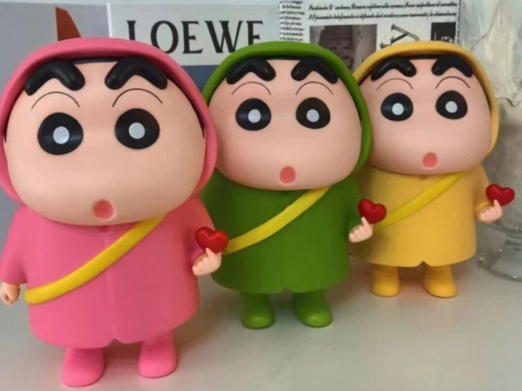 Crayon Shin-chan Raincoat PVC Figurine Set of 3 – 22cm Anime Collectible | HOMEINA